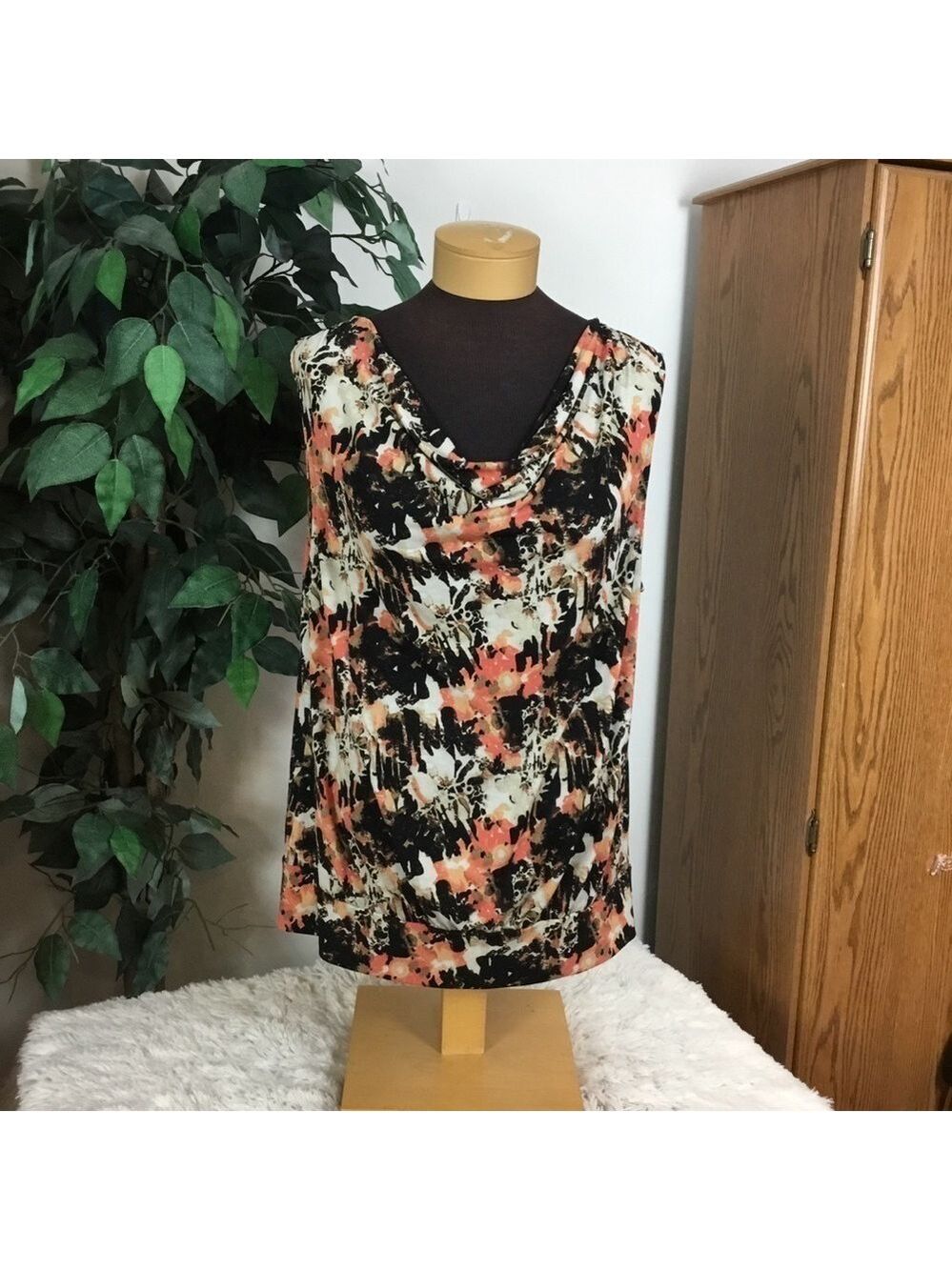 STYLE and Co 1X multi colored sleeveless cowel neck top
